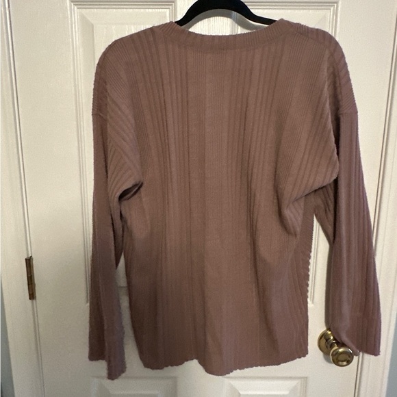 Ribbed V-Neck Sweater in Mauve - Picture 3 of 3